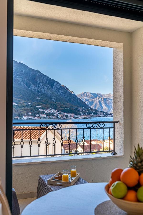 Boka View Luxury Suite - With Free Garage Parking Kotor Exterior photo