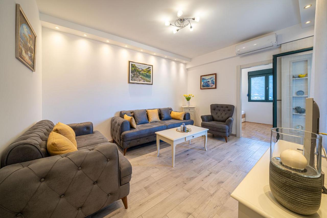 Boka View Luxury Suite - With Free Garage Parking Kotor Exterior photo