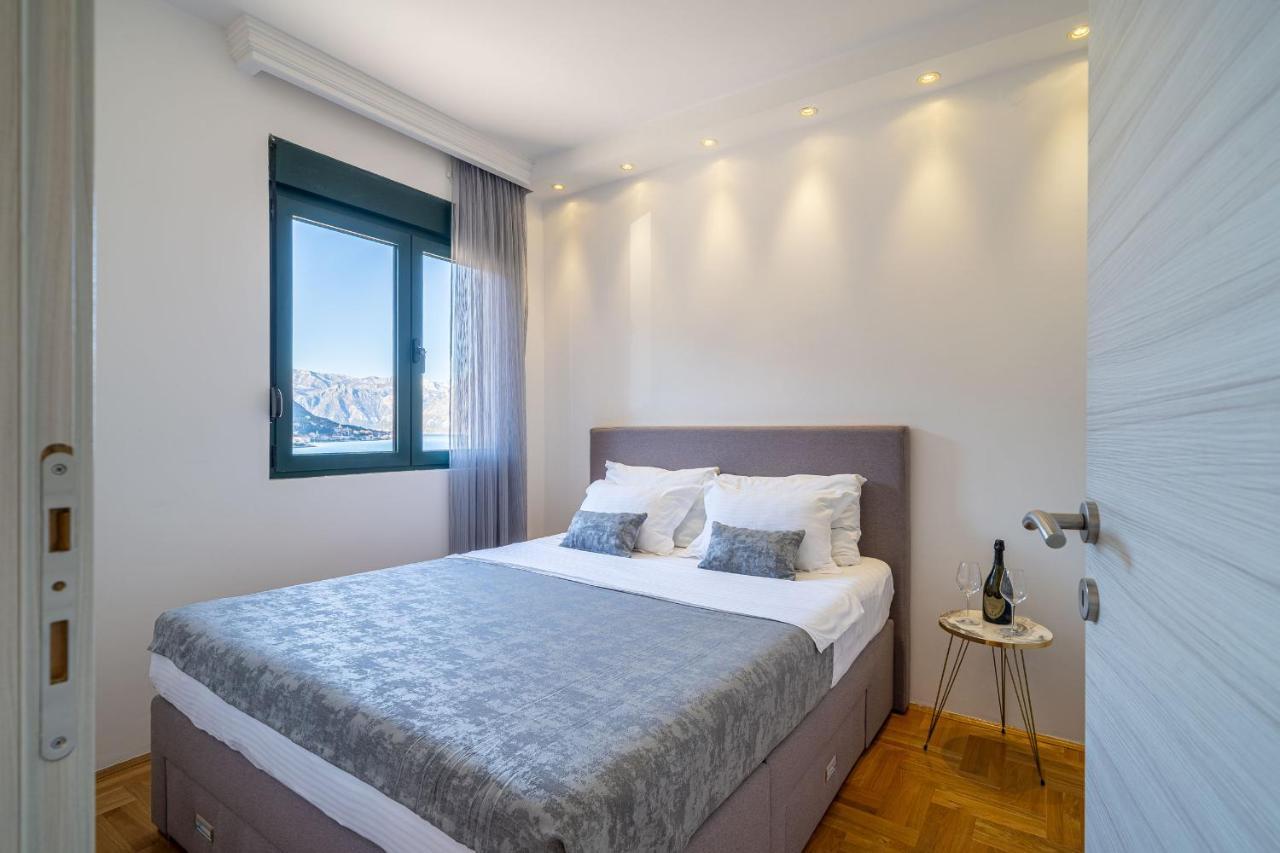 Boka View Luxury Suite - With Free Garage Parking Kotor Exterior photo