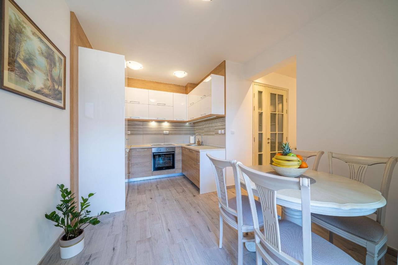 Boka View Luxury Suite - With Free Garage Parking Kotor Exterior photo